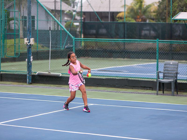 Verschuiving Yellow Ball Kids Tennistoernooi